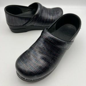 DANSKO Iridescent Linen Patent Leather Professional Clogs EUR 38 | US 7.5-8